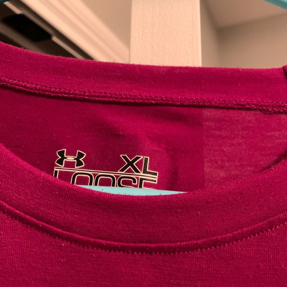 Under Armor t-shirt